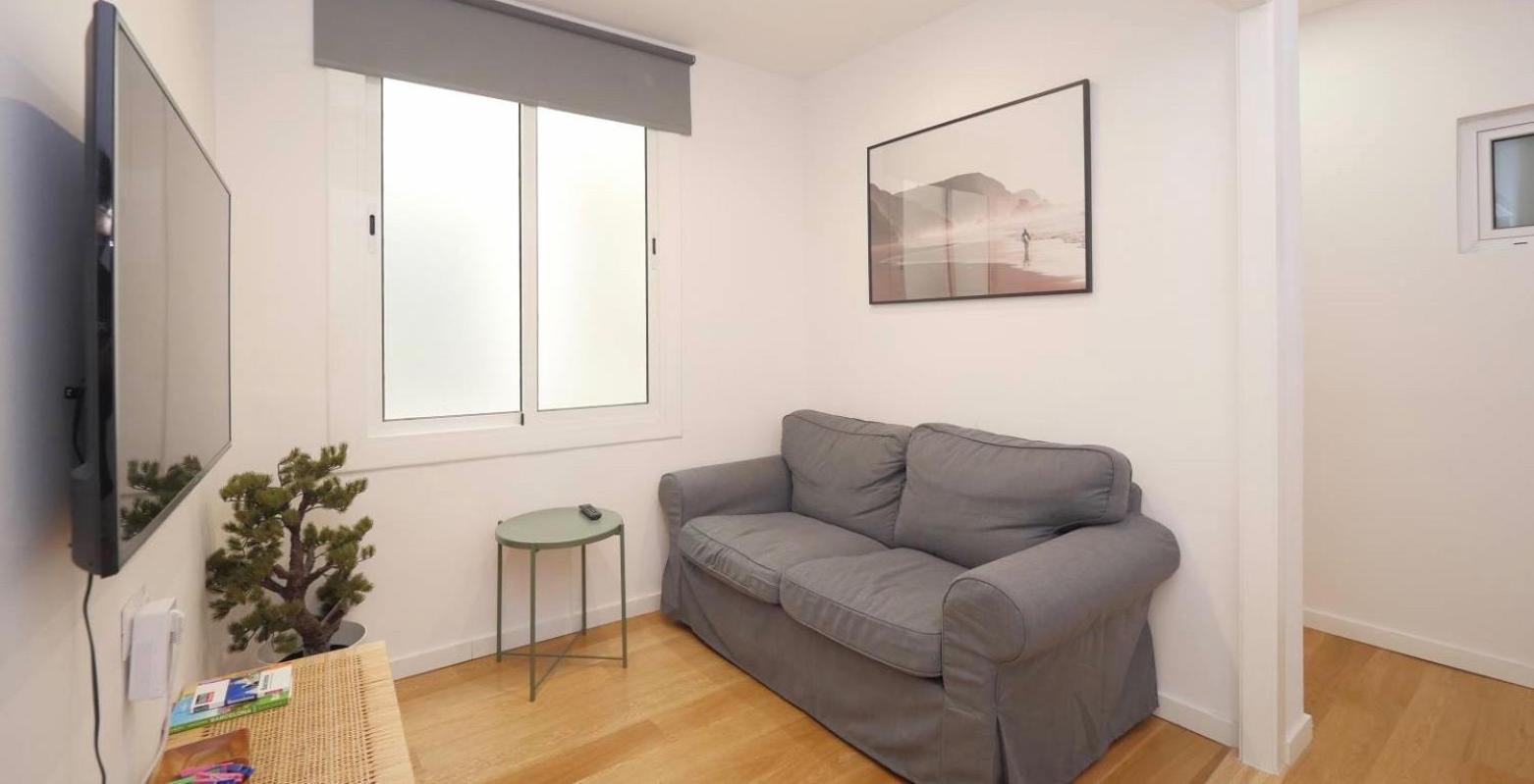 Urban Design Apartments & Studios Барселона Екстериор снимка