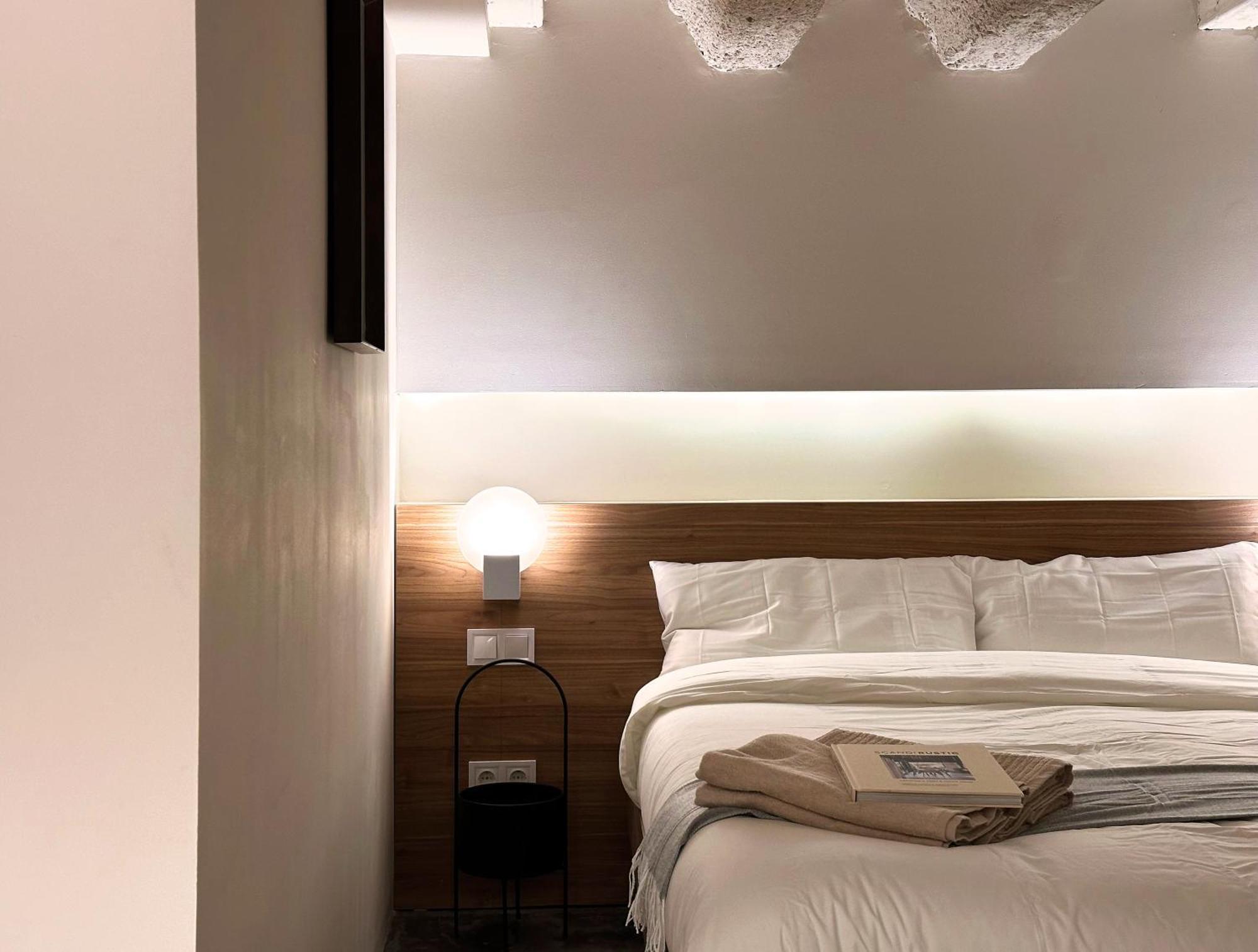 Urban Design Apartments & Studios Барселона Екстериор снимка