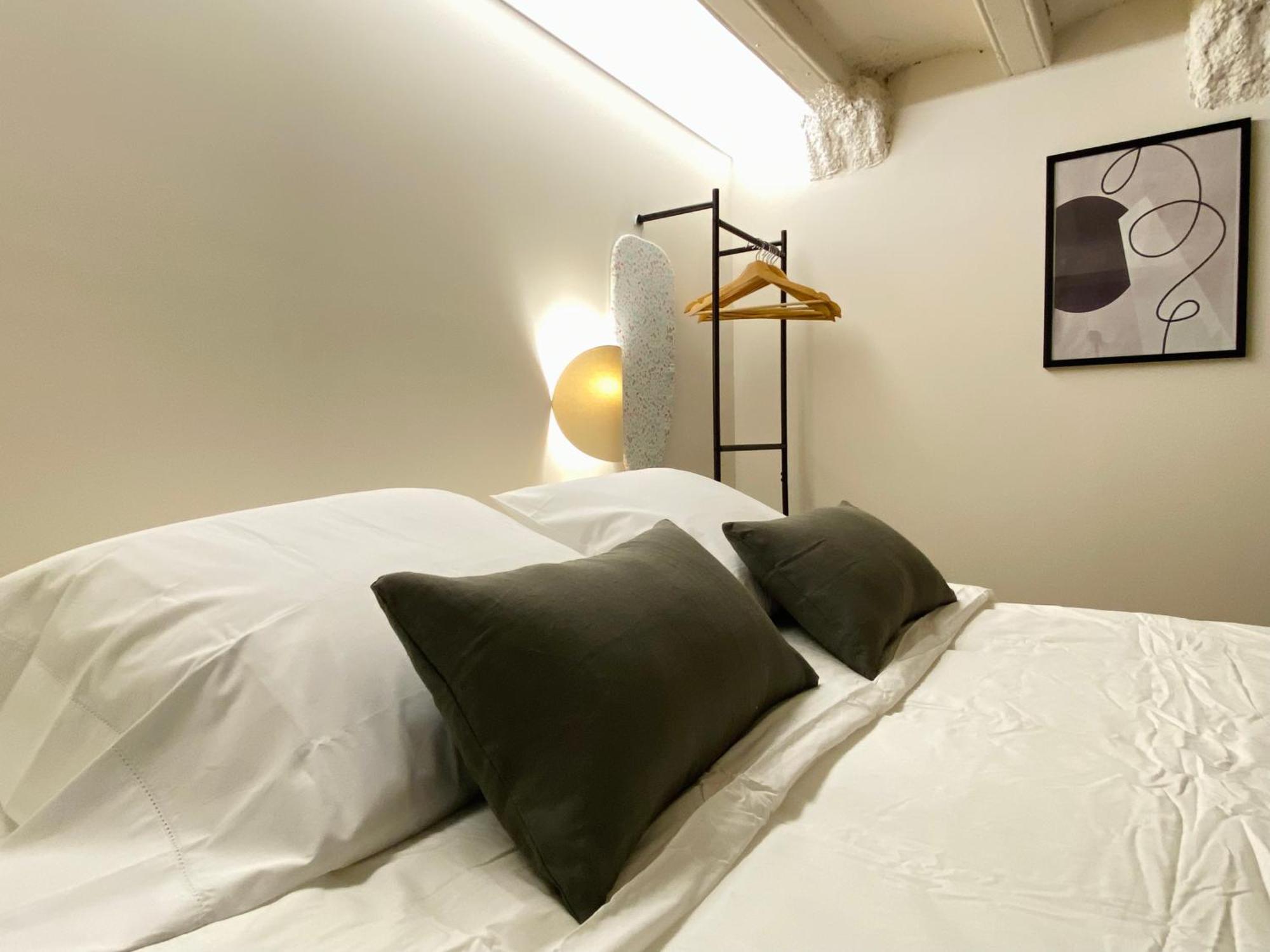 Urban Design Apartments & Studios Барселона Екстериор снимка