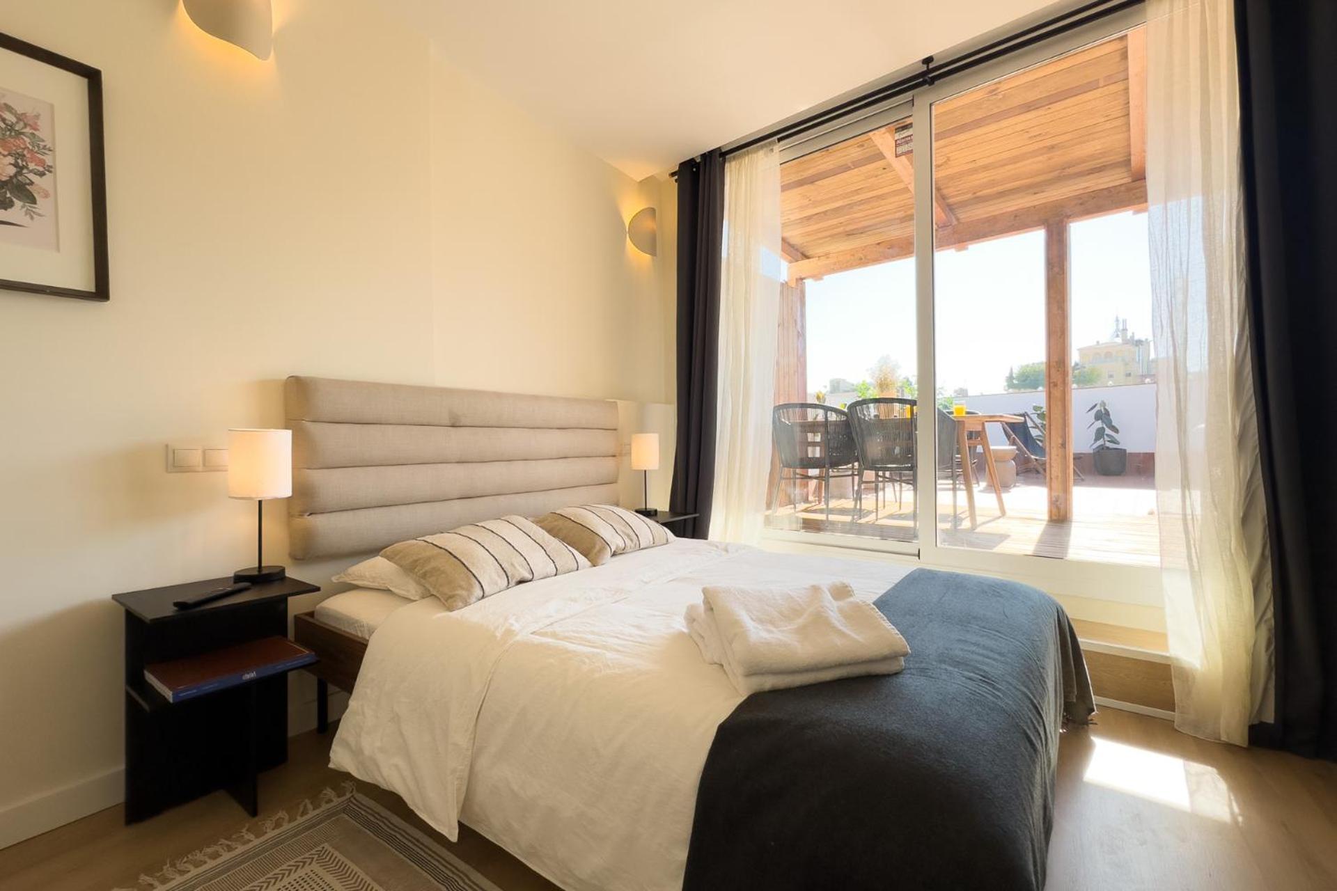 Urban Design Apartments & Studios Барселона Екстериор снимка