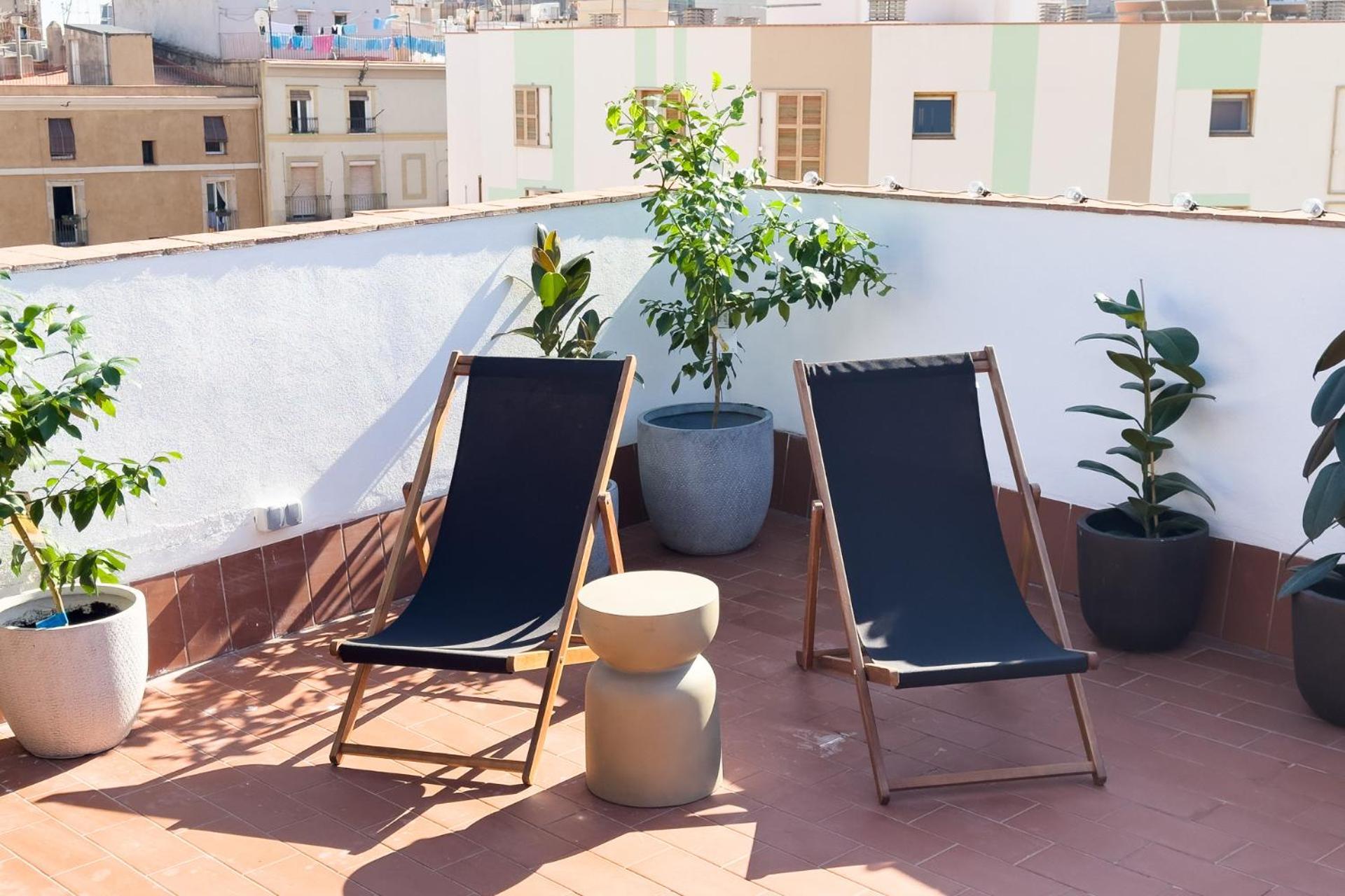 Urban Design Apartments & Studios Барселона Екстериор снимка